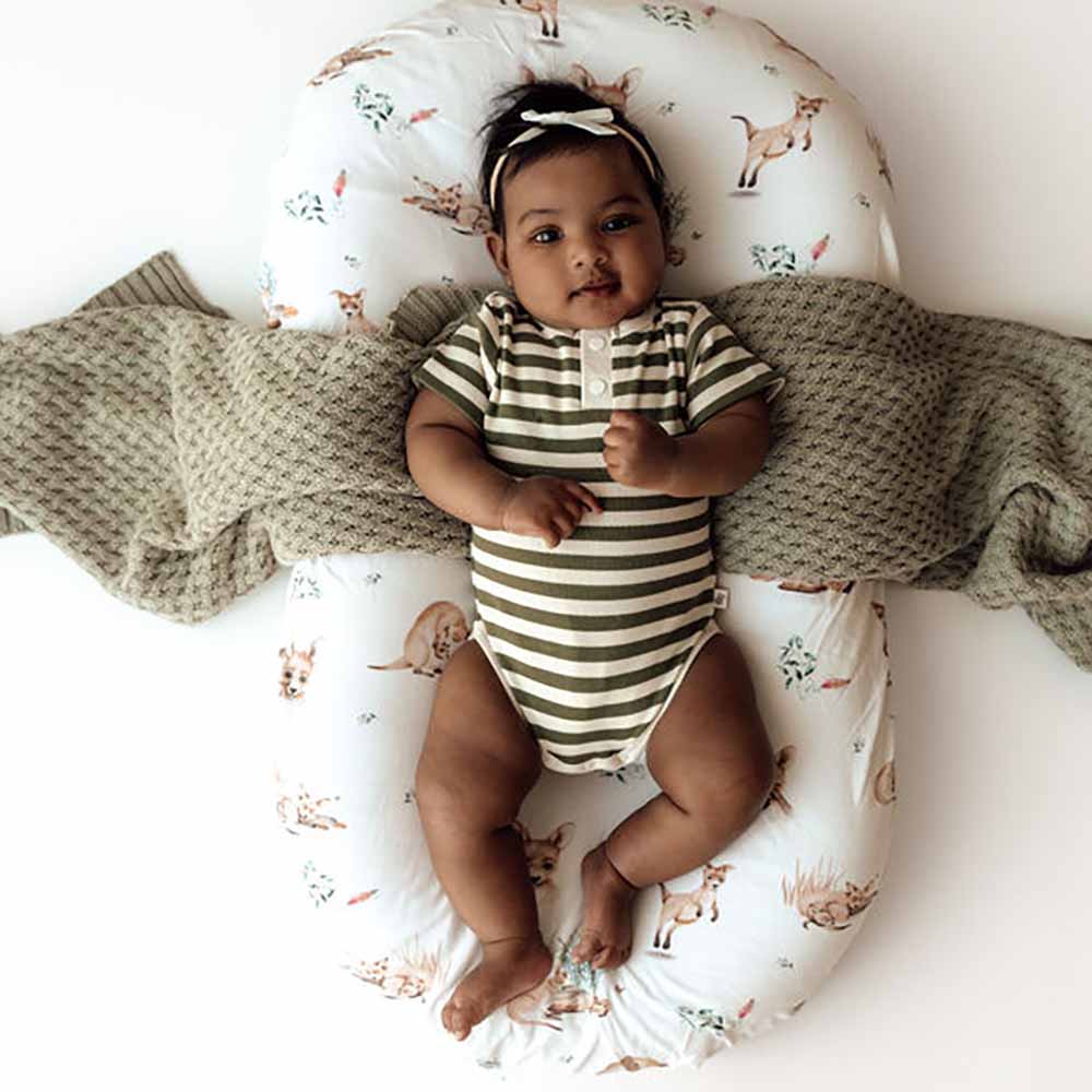 Baby-Kurzarmbody - Olive stripes