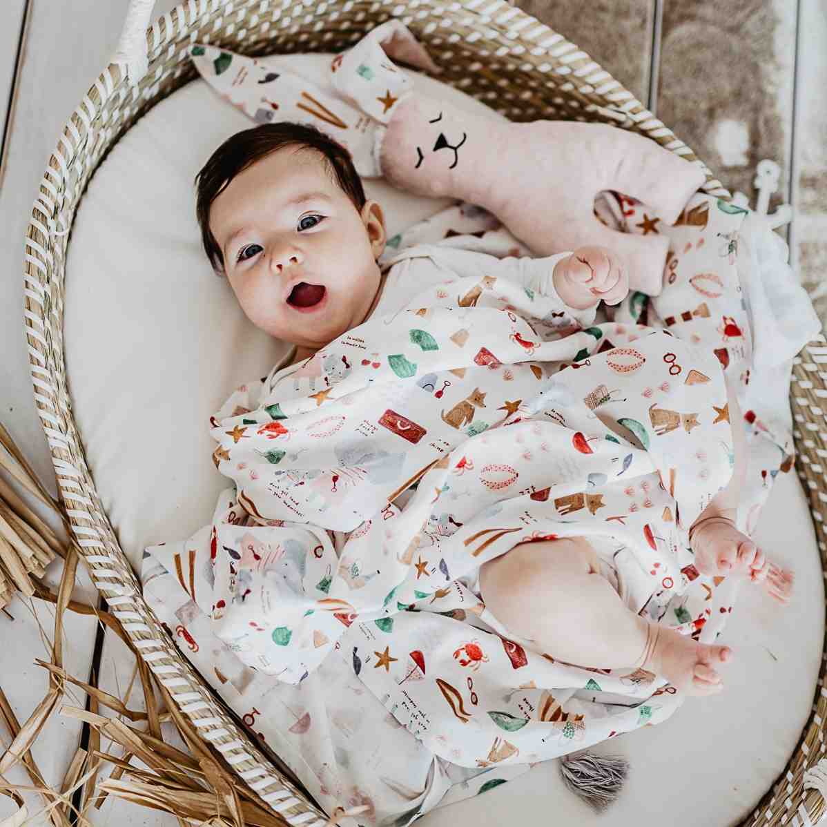 Multi-use swaddle - Boho coco