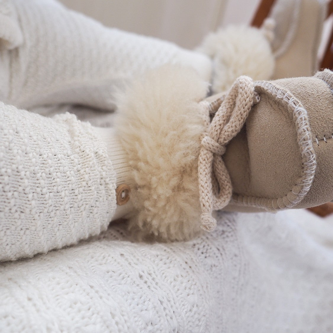 Sheepskin booties Vanilla