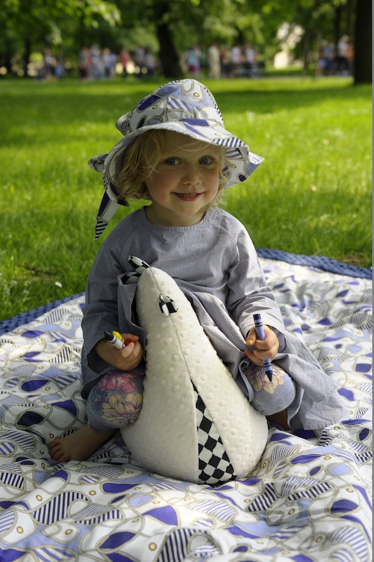 Nursing pillow Chic chick Velvet touch - Grey - Mamastore