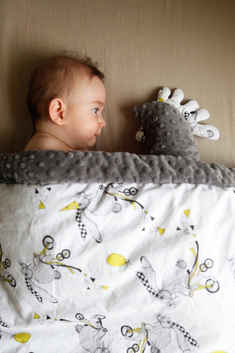 Nursing pillow Chic chick Velvet touch - Grey - Mamastore