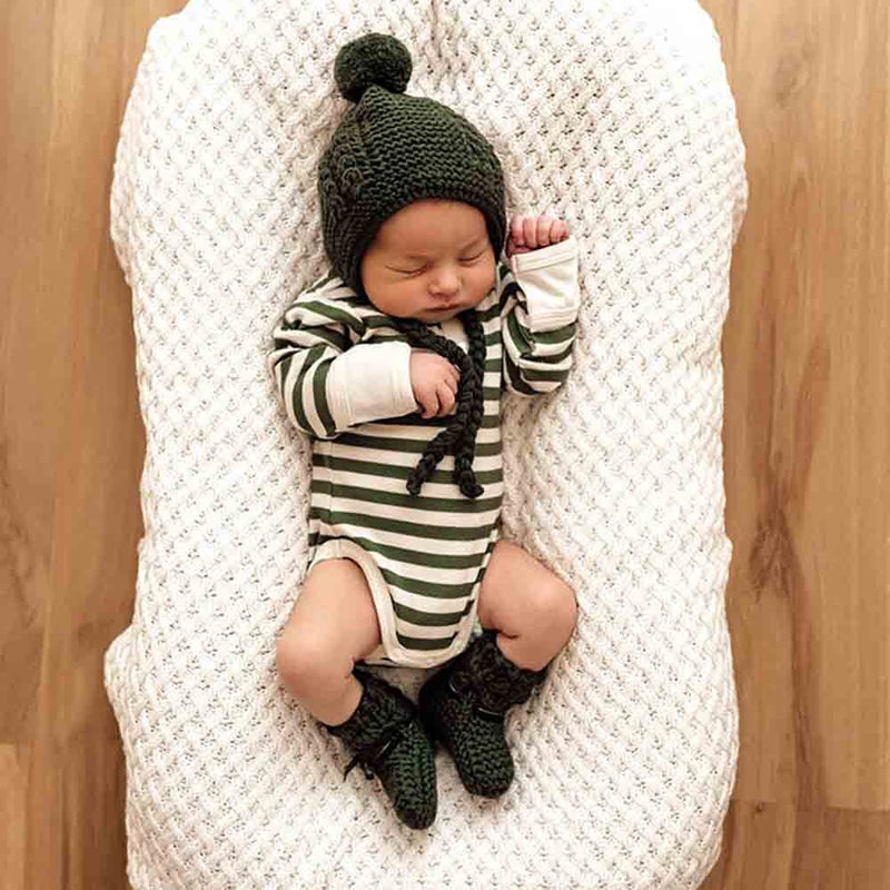 Ensemble bonnet et chaussons en merino - Olive